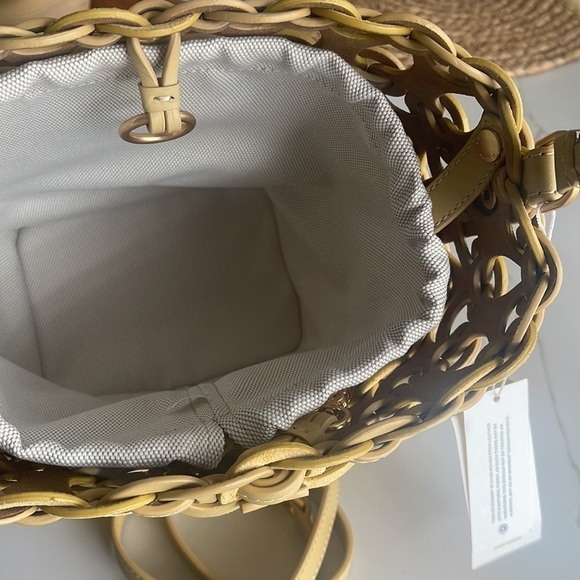 MCGRAW DIE-CUT SMALL BUCKET
BAG - Picture 7 of 11